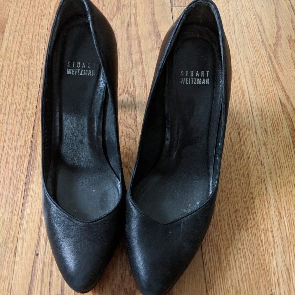 Stuart Weitzman black pumps
